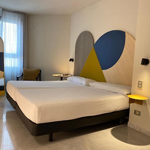 Zimmer mit Queensize-Bett